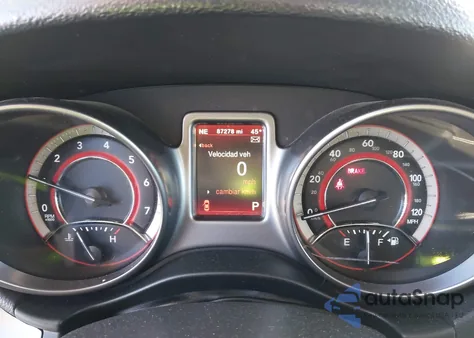 2020 Dodge Journey Crossroad z USA, uszkodzony, nr VIN 3C4PDCGB6LT266769